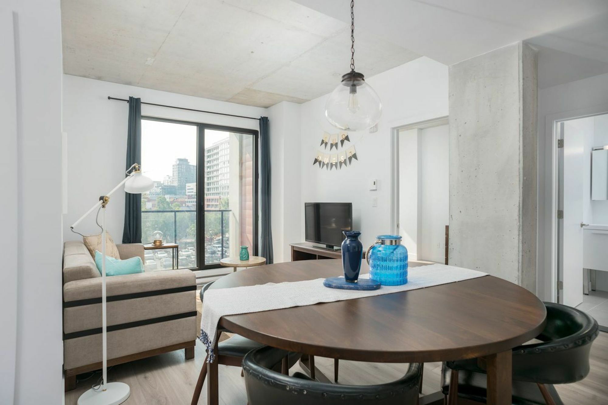 Modern 2Br In Old Montreal By Sonder Apartment Exterior photo